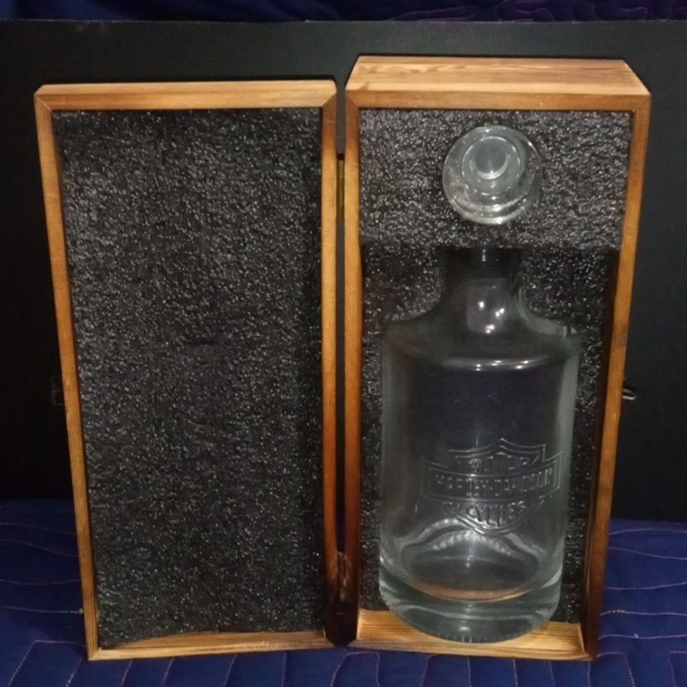 Harley-Davidson Heavy Glass Round Decanter - NIB